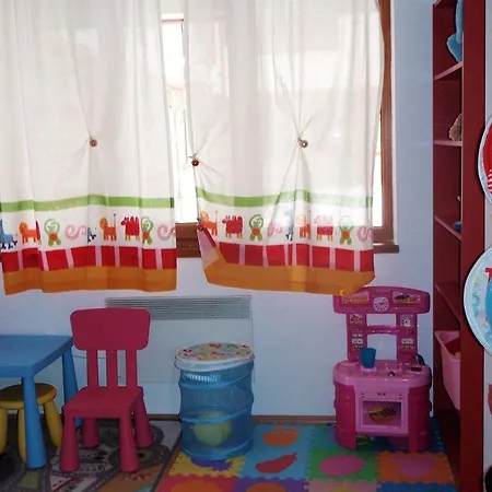 Pirin River Ski, Fun And Family アパートホテル バンスコ