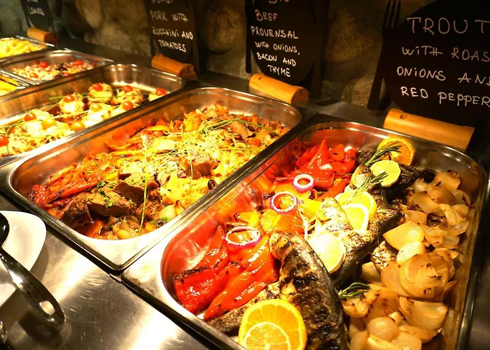 Pirin River Ski, Fun And Family Apartmanhotel Banszko